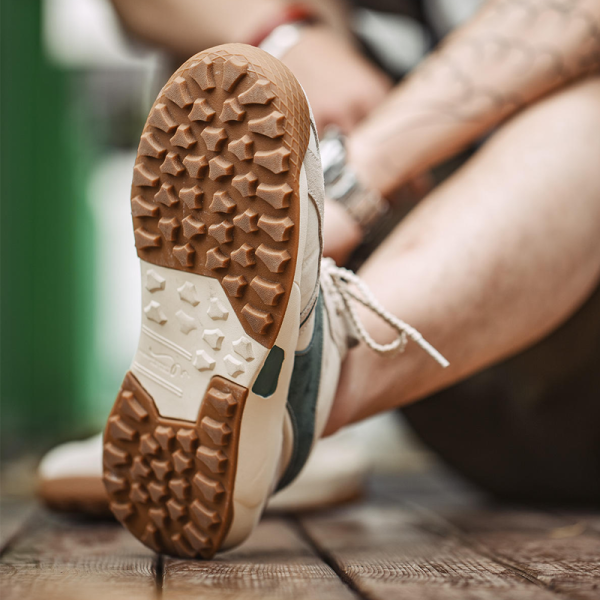 Top Summer Sneakers for 2024: Style, Comfort, and Affordability Guide